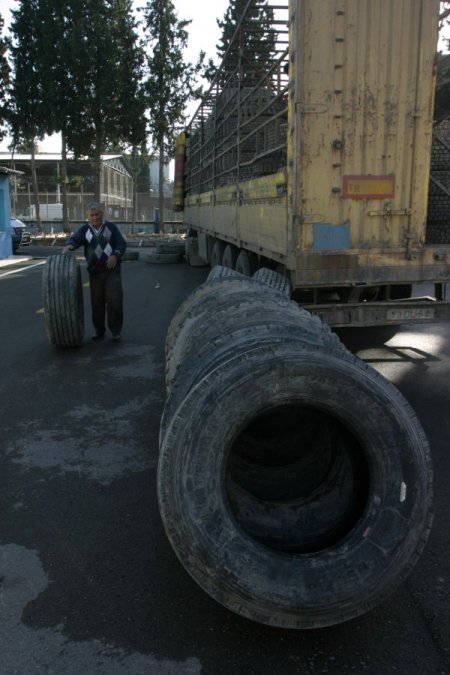 Kaçakçılar, kar lastiğine de el attı