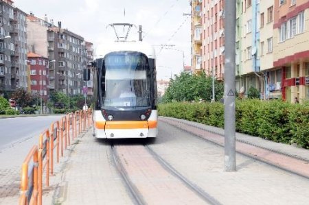Kaçan Topun Peşinden Ölüme Gitti