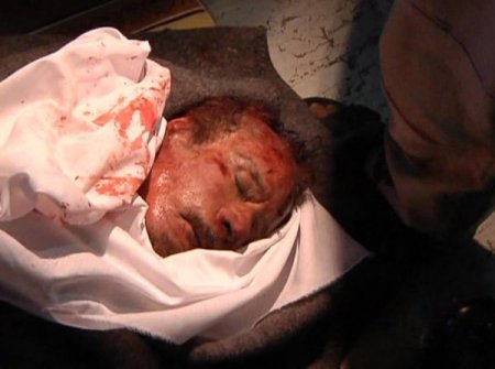 Kaddafi'nin Otopsi Sonrası Görüntüsü