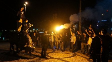 Kadıköy'de yarı final coşkusu