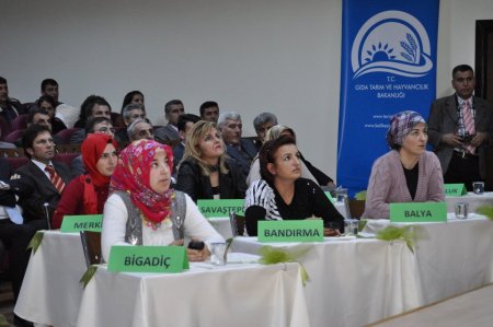 'Kadın Çiftçiler Yarışıyor' bilgi yarışmasının Balıkesir finali yapıldı