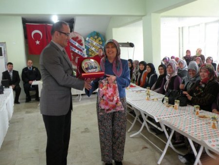 Kadın Çiftçilere Yönelik Tarımsal İşletmecilik Eğitim Projesi Tamamlandı