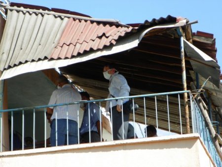 Kadın evinde ölü bulundu