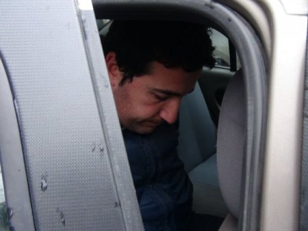 Kadın kılığındaki banka soygunu güvenlik kamerasında