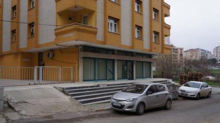 Kadına şiddet güvenlik kamerasında