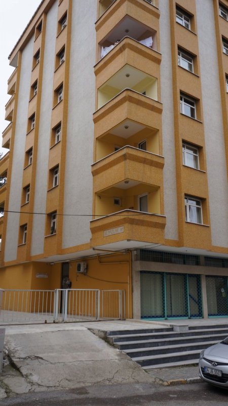 Kadına şiddet güvenlik kamerasında