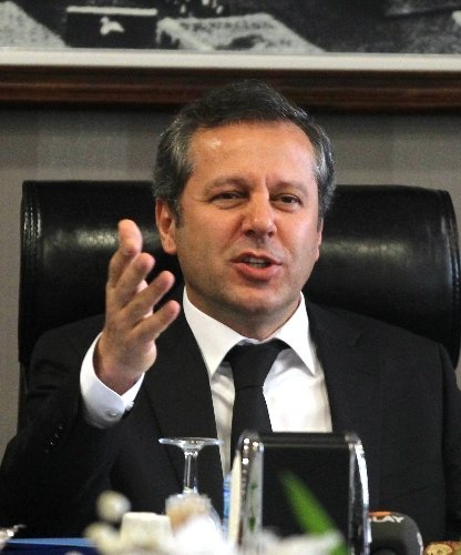 Kadınlar gençken, erkekler yaşlandıkça aile içi şiddete maruz kalıyor