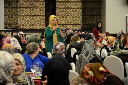 Kadınlar Günü’nde İkbal Gürpınar'la buluştular