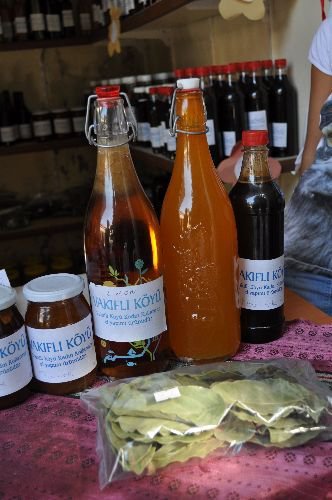 Kadınların Ürettiği Mandalina Şurubuna Rağbet Artıyor