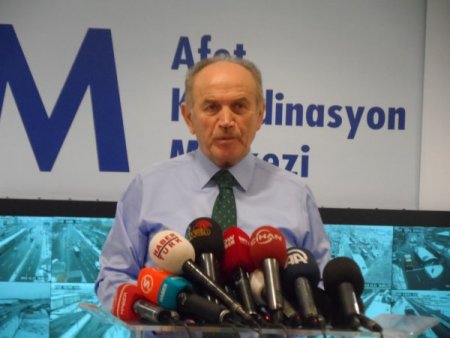 Kadir Topbaş: Karla mücadelede bazı noktalarda sıkıntı yaşadık