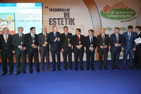 Kadir Topbaş’a ‘Can suyu’ ödülü