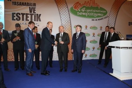 Kadir Topbaş’a ‘Can suyu’ ödülü