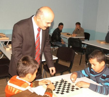 Kadirli Gençlik Merkezi açıldı