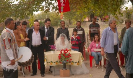 Kadirli’de devam eden ‘Sevda ve İntikam’ filminin çekimleri tatamlandı