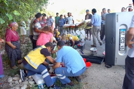 Kadirli’de trafik kazası: 1 ölü, 7 yaralı