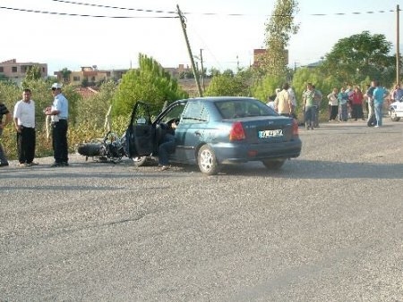 Kadirli'de Trafik Kazası: 2 Ağır Yaralı