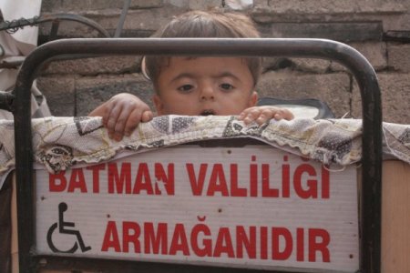 Kafası Sürekli Büyüyor