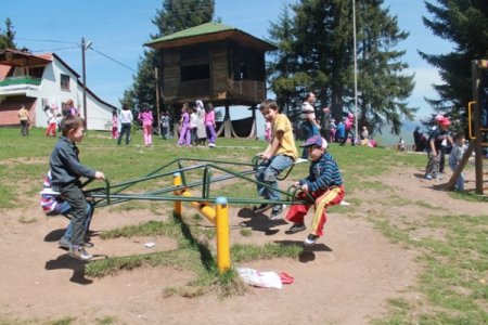 Kafkasör Yaylası Öğrencilerle Şenlendi
