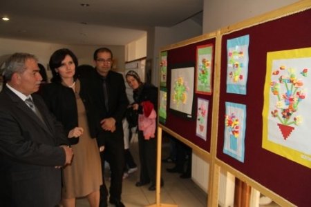 Kağıt kıvırma sanatı kursiyerleri sergi açtı