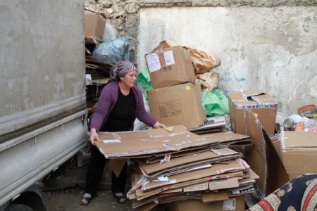 Kağıt toplayıp 4 çocuğuna bakan anne: Haberlere konu olunca hayatım karardı