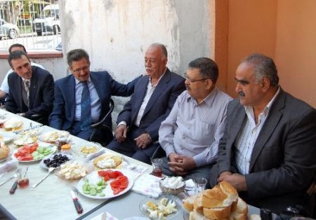 Kahramanmaraş Belediyesi, Kimsesizler İçin 100 Konut Yaptırıyor