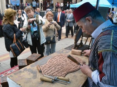 Kahramanmaraş el sanatlarını sempozyumla tanıtıyor