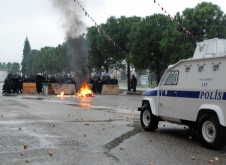 Kahramanmaraş polisinin yaptığı tatbikat gerçeğini aratmadı