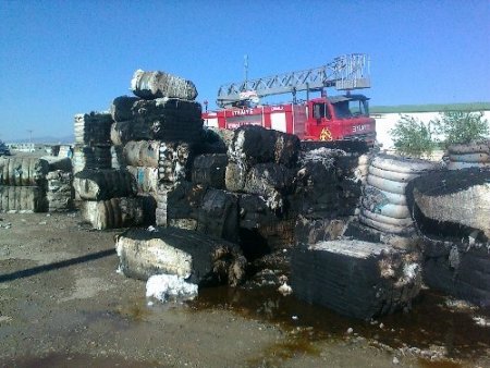 Kahramanmaraş'ta bin ton kapasiteli pamuk deposu yandı