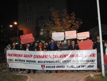 Kahramanmaraş'ta paralarını alamayan oyuncular antrenmana çıkmadı