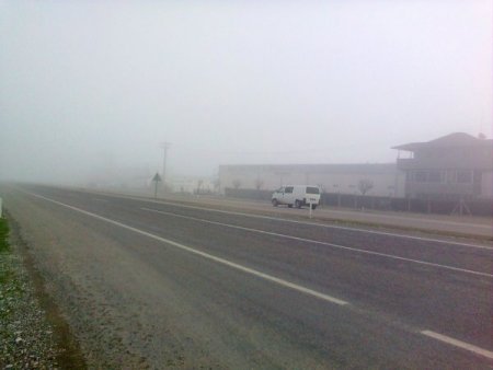 Kahramanmaraş’ta yoğun sis trafiği olumsuz etkiledi