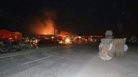 Kahramanmaraş'taki pamuk deposunda yangın