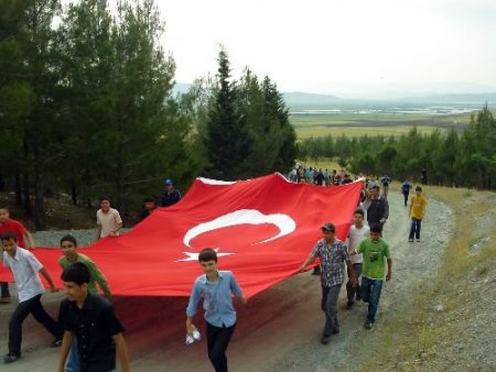 Kahvaltılı Gençlik Yürüyüşü, Büyük İlgi Gördü
