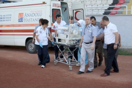 Kalbi Duran Minik Bebek Hava Ambulansı İle Samsun'a Sevk Edildi