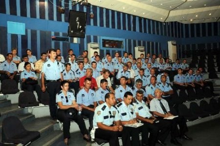Kaldırıma Araç Park Edenlere Zabıta Ceza Kesecek