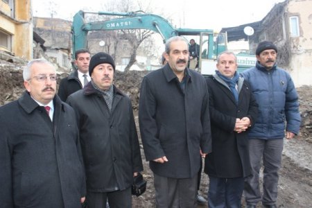 Kale çevresindeki yapıların yarısı kamulaştırıldı