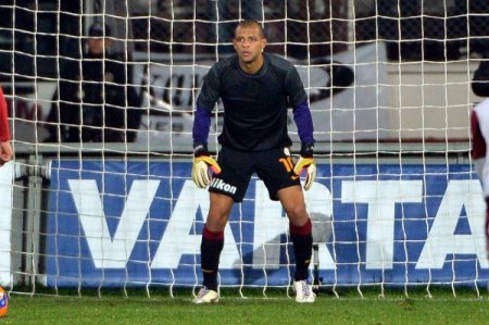 Kaleci Muslera’dan penaltı kurtaran Felipe Melo’ya tebrik
