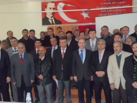 KALENDER, çiftçileri bilinçlendirmek amacıyla seminer düzenledi