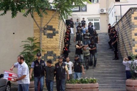 Kaleşnikoflu Hırsızlık Çetesi Çökertildi