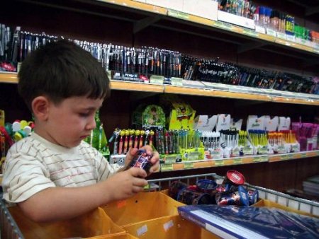 Kalitesiz Kırtasiye Malzemeleri Çocukların Sağlığını Tehdit Ediyor