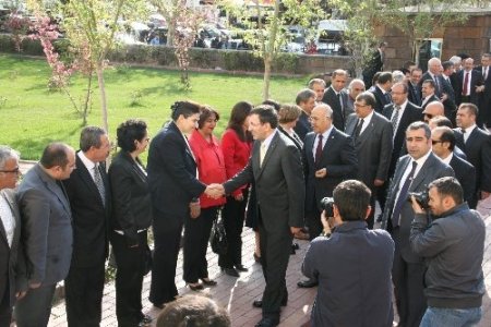 Kalkınma Bakan Yılmaz: Bölgedeki kalkınma süreci hızlanacak