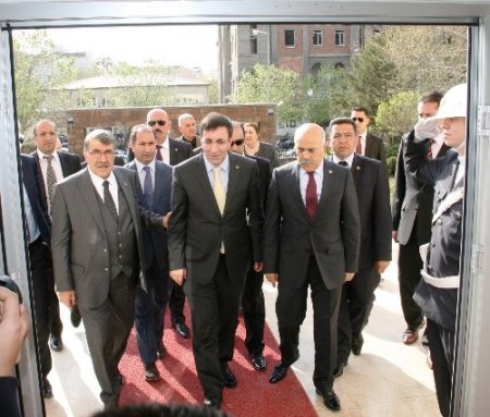 Kalkınma Bakan Yılmaz: Bölgedeki kalkınma süreci hızlanacak