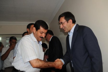 Kalkınma Bakanı Yılmaz, Bingöl'de Vatandaşlarla Bayramlaştı