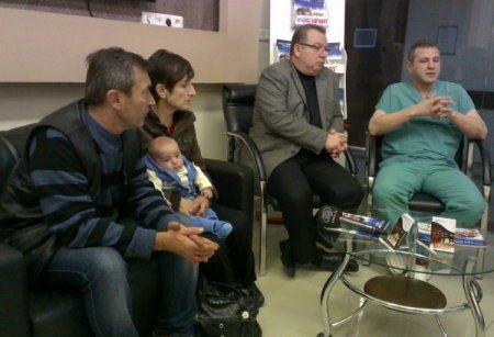 Kalp damarı yırtık halde doğum yaptı