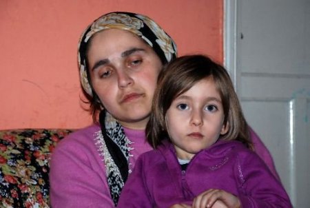 Kalp Hastası Küçük İclal, Kendisine Uzanacak Yardım Eli Bekliyor