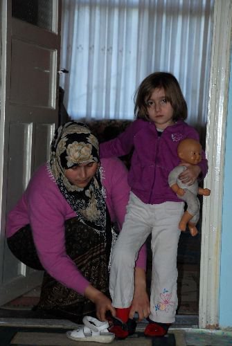 Kalp Hastası Küçük İclal, Kendisine Uzanacak Yardım Eli Bekliyor