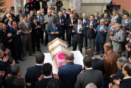 Kalp Krizi Geçiren Milli Eğitim Müdürlüğü Personeli Hayatını Kaybetti