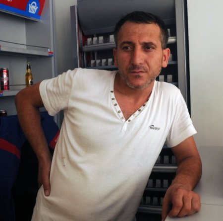 Kalpazan, marketçiye önce sahte para dersi verdi, sonra dolandırdı (Özel)