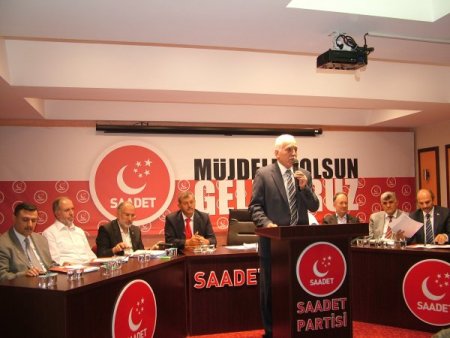 Kamalak: 'Maskeli Dostlar'ın Savaş Kışkırtmasına Kanmayın