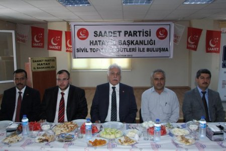 Kamalak: Tanımı Belli Olmayan Laikliğe 4 Parti Kurban Verdik