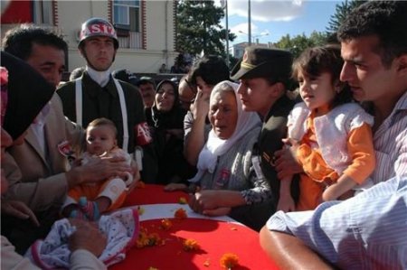 Kaman'da İki Şehit Toprağa Verildi